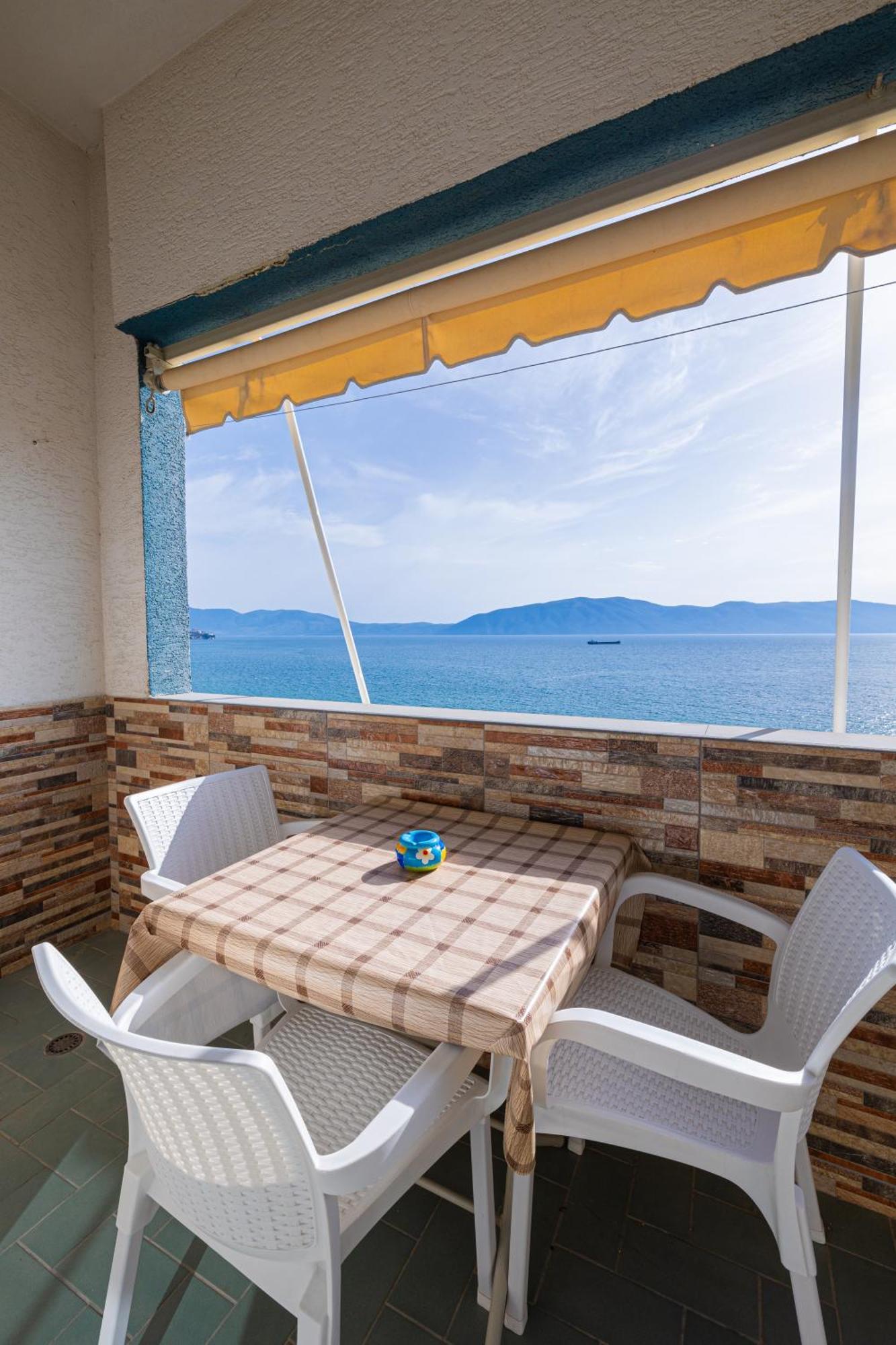 Lucas Apartments Rental Vlorë Buitenkant foto