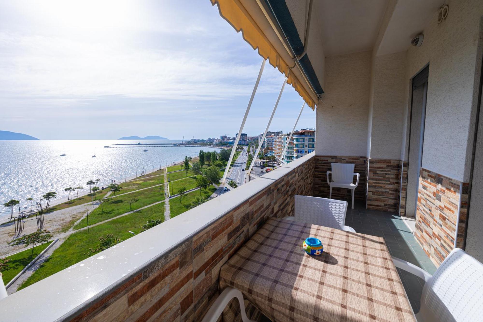 Lucas Apartments Rental Vlorë Buitenkant foto
