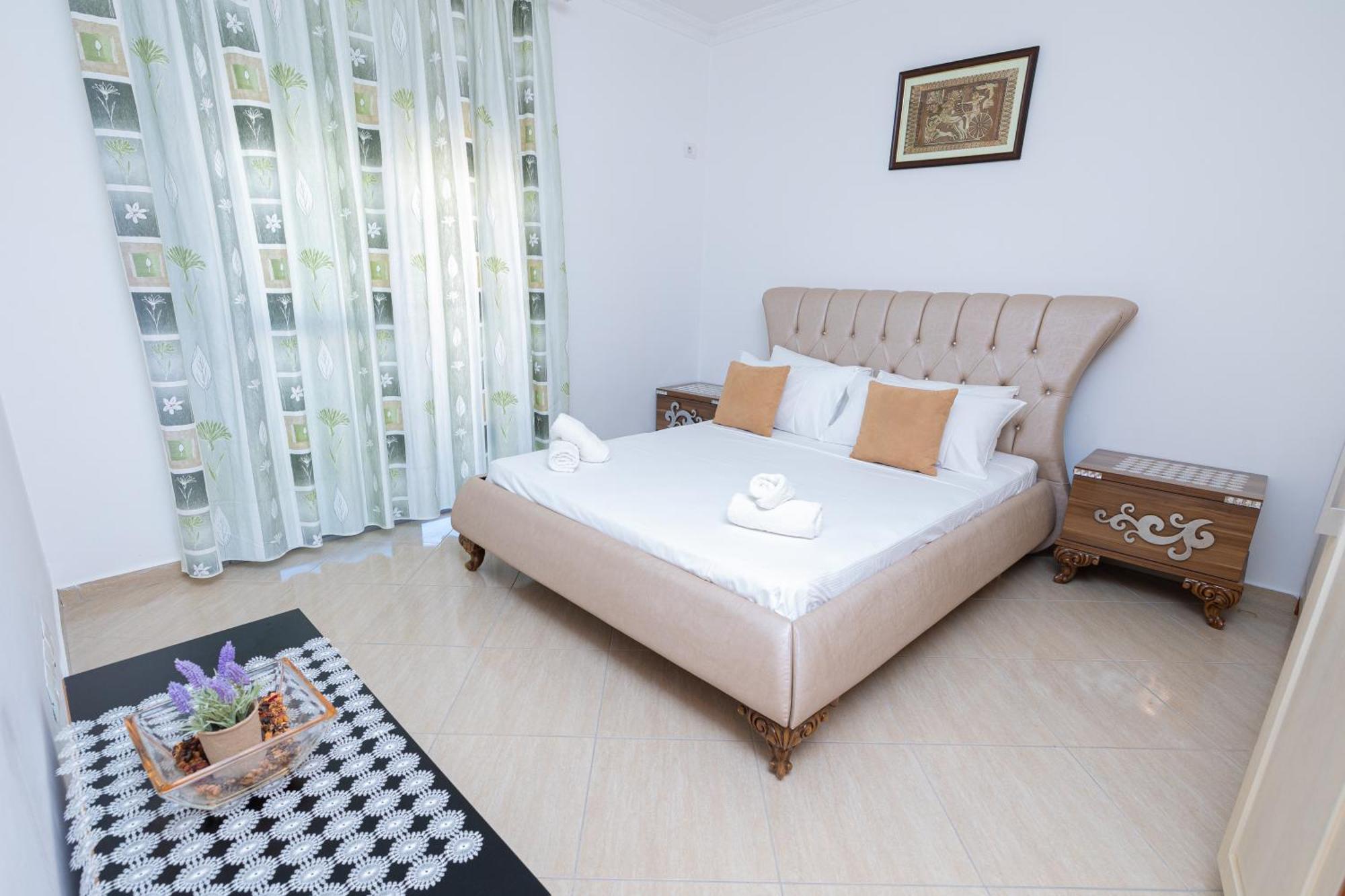 Lucas Apartments Rental Vlorë Buitenkant foto